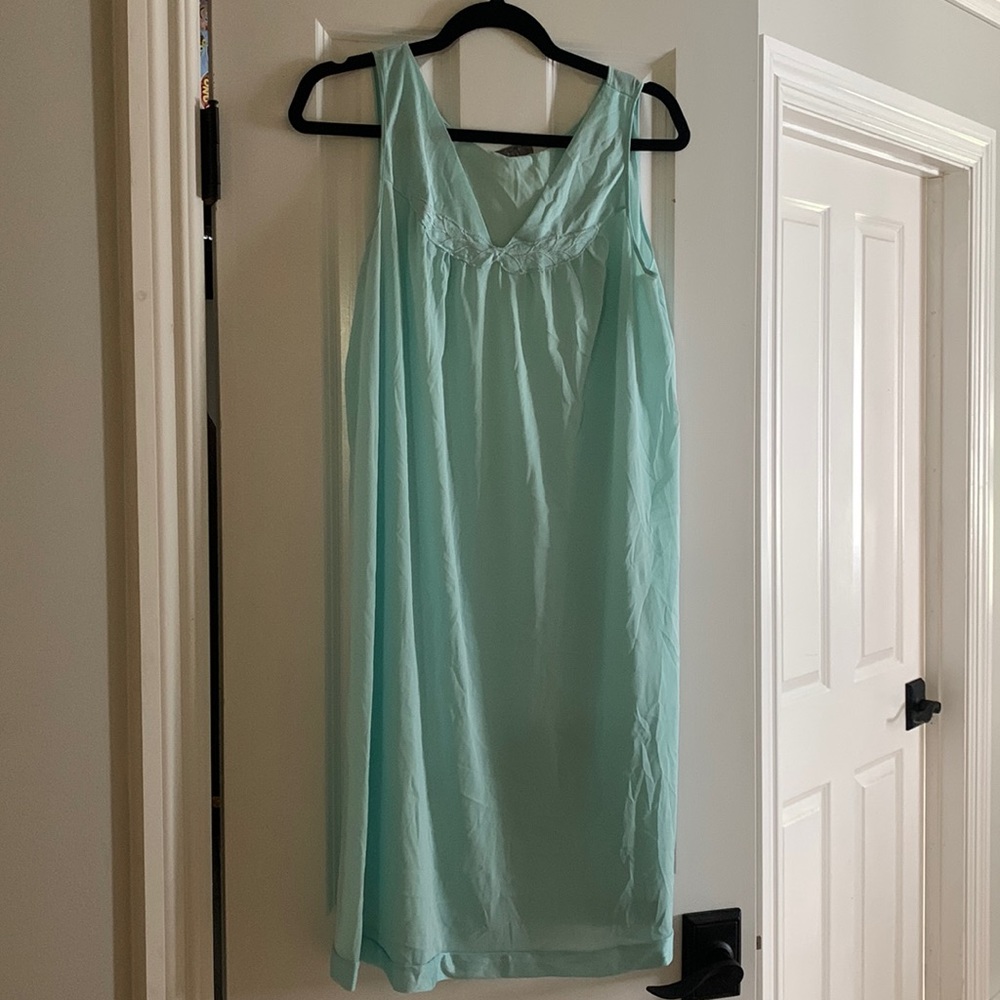 VINTAGE Vassarette teal night gown made in USA